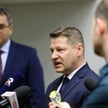 Rzecznik Dyscyplinarny Sędziów Sądów Powszechnych Piotr Schab (C) oraz zastępca Rzecznika Dyscyplina