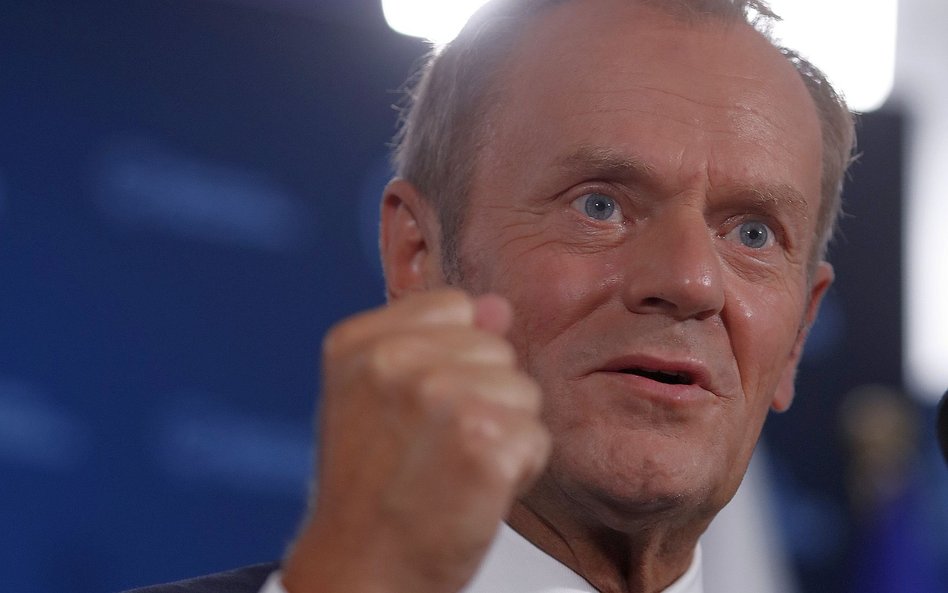 Sondaż: Donald Tusk nowym liderem opozycji