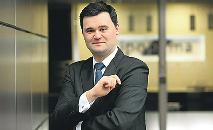 Tomasz Bursa, analityk akcji w Ipopema Securities, absolwent ekonomii na Uniwersytecie Łódzkim i był