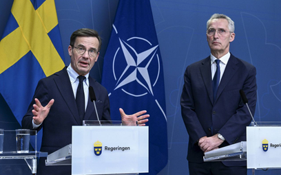 Premier Szwecji Ulf Kristersson i sekretarz generalny NATO Jens Stoltenberg