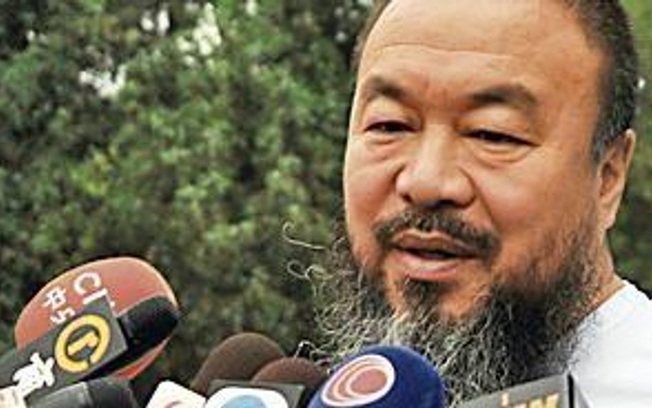 Chiny: dysydent wolny, ale z zamkniętymi ustami