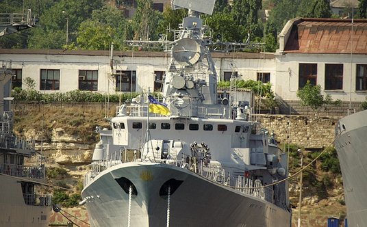 Hetʹman Sahajdacznyj w dawnym porcie macierzystym, w Sewastopolu (zdjęcie z 2005 roku).