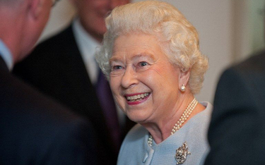 Elżbieta II: Królowa czasu zatrzymanego