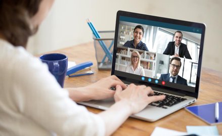 Ślubowanie doradców podatkowych na sieciowym ekranie