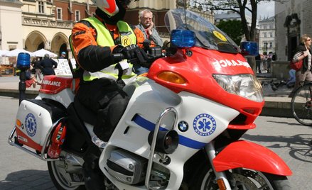 Ratownik medyczny na motocyklu