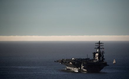 Lotniskowiec USS Nimitz