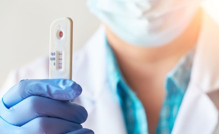 Wyższą śmiertelność związaną z Covid widać w wynikach ubezpieczycieli za 2020 r.