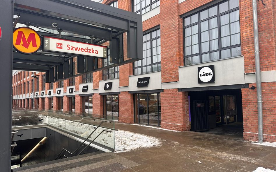Lidl przy metrze Szwedzka w kompleksie dawnej Polleny-Urody