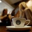 Starbucks zmienia zasady pracy hybrydowej. Prezes usiłuje zreorganizować firmę