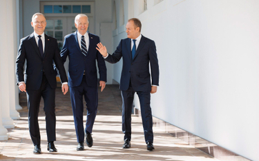 Prezydent USA Joe Biden, prezydent Andrzej Duda i premier Donald Tusk po wtorkowych rozmowach w Biał