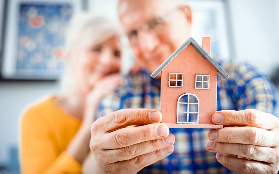 Darowizna na rzecz wnuków nie przekreśla prawa do ulgi mieszkaniowej. Wyrok NSA