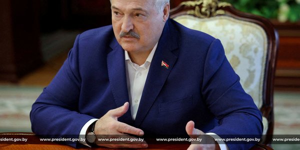 Aleksandr Łukaszenko zapewnia, że na Białorusi wciąż jest broń atomowa. Wspomina o Polsce