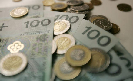 Osoba, której autorskie prawa majątkowe zostały naruszone, może żądać od naruszającego naprawienia s