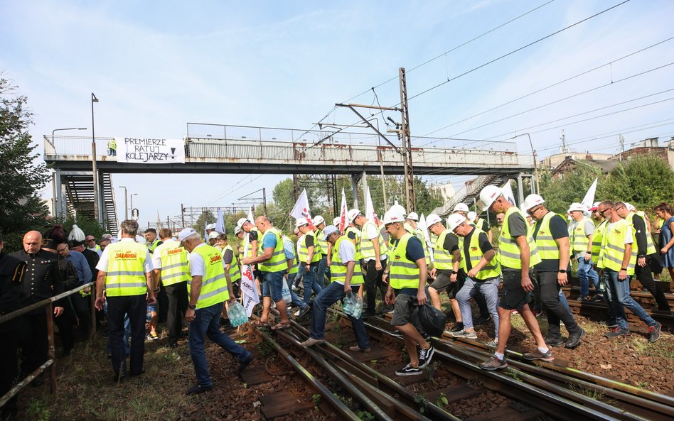 Związkowcy ze Śląsko-Dąbrowskiej "Solidarności" zablokowali tory kolejowe w Katowicach w kierunku So