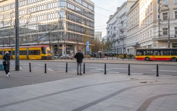 Do miejskiej tkanki powróci przejście dla pieszych, które połączy sztucznie rozciętą ulicę Bracką