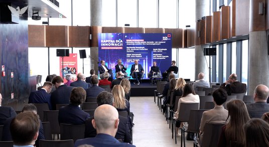 Panel dyskusyjny pt. „Globalny rozwój, polskie korzenie – jak wspierać ekspansję polskich firm techn