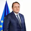 „W sektorze opieki zdrowotnej jesteśmy współzależni ze Stanami Zjednoczonymi. Musimy stąpać bardzo o