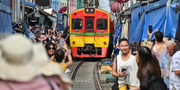 Thailand Cuts Tourist Forecast to 10M — But Polish Visitors Expected to Rise