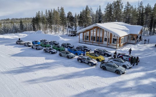 Baza Porsche Ice Experience