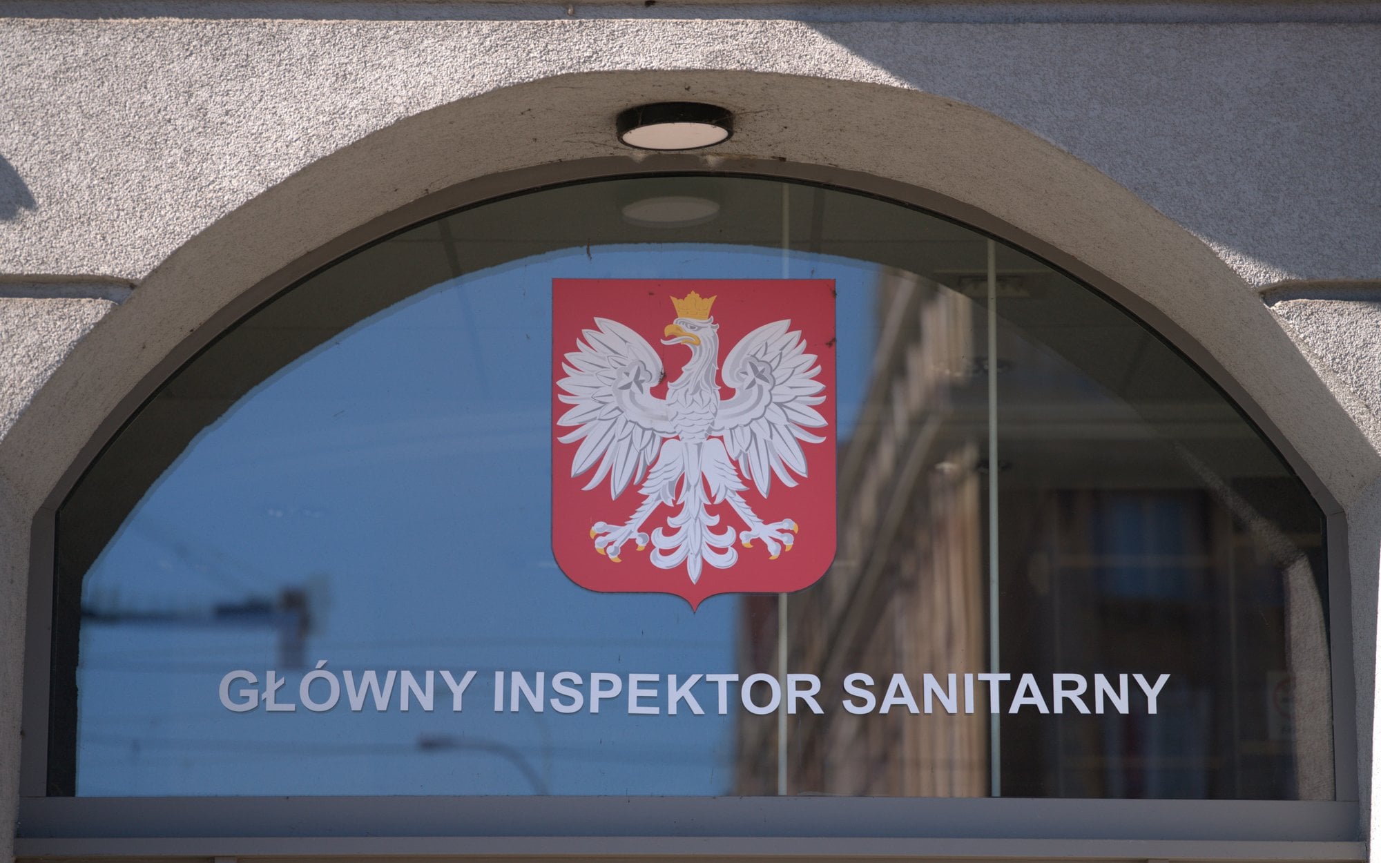 GIS wycofuje suplement. Wykryto zakazane pestycydy