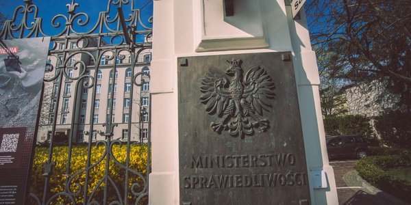 Zakup urządzeń Securebox przez Ministerstwo Sprawiedliwości pod lupą prokuratury. Są zarzuty