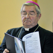 Abp Głódź po ataku na Adamowicza: Modlimy się o cud