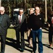 Spacerowicze rocznik '88. Od lewej: ks. Bronisław Dembowski, Jacek Ambroziak, Bronisław Geremek, Jac