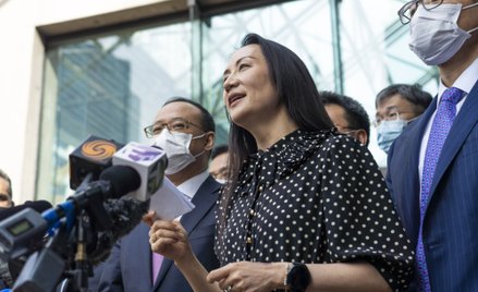 Wiceprezes Huawei Meng Wanzhou po warunkowym zawieszeniu postępowania o oszustwo odleciała do Chin