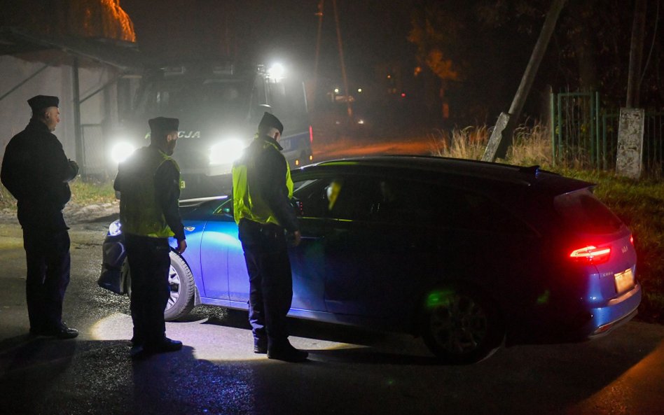 Policja w miejscu eksplozji w Przewodowie