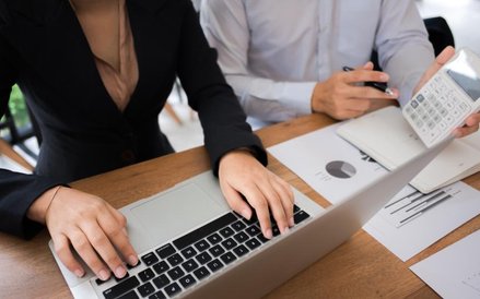 Poszukiwani są także finansiści. Mogli oni wybierać spośród 74 tys. ofert pracy. To o 7 proc. więcej