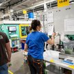 Praca i ubezpieczenia w 2025 r. Na co czekają firmy, a na co liczą zatrudnieni?