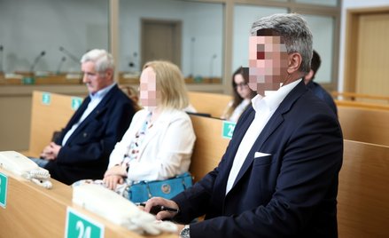 Jeden z oskarżonych Dariusz D. (P) na sali rozpraw Sądu Okręgowego w Krakowie