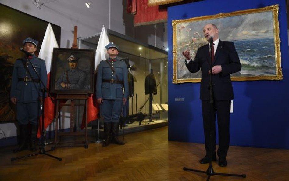 Jak MON pada ofiarą dezinformacji
