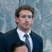 Mark Zuckerberg urządził prawdziwy "nalot" na mniejsze firmy AI, by pozyskać talenty, ale sam musi s