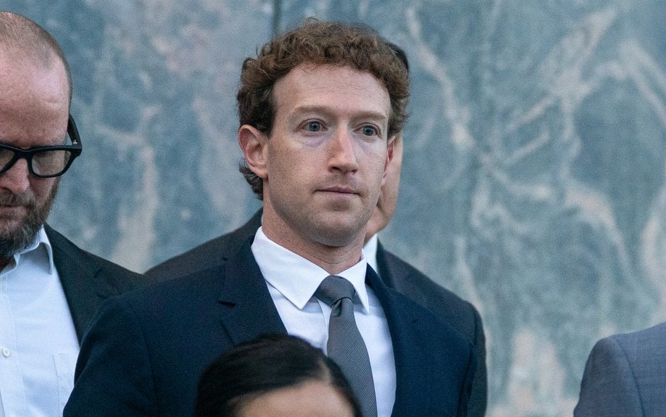 Mark Zuckerberg urządził prawdziwy "nalot" na mniejsze firmy AI, by pozyskać talenty, ale sam musi s