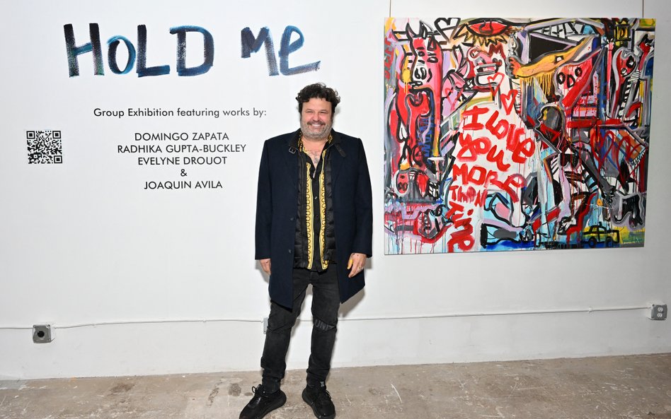 Domingo Zapata na wernisażu swojej wystawy w Nowym Jorku w 2022 roku.