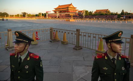 Chińska nadwyżka w handlu sięgnęła prawie biliona dolarów. To nie skończy się dobrze