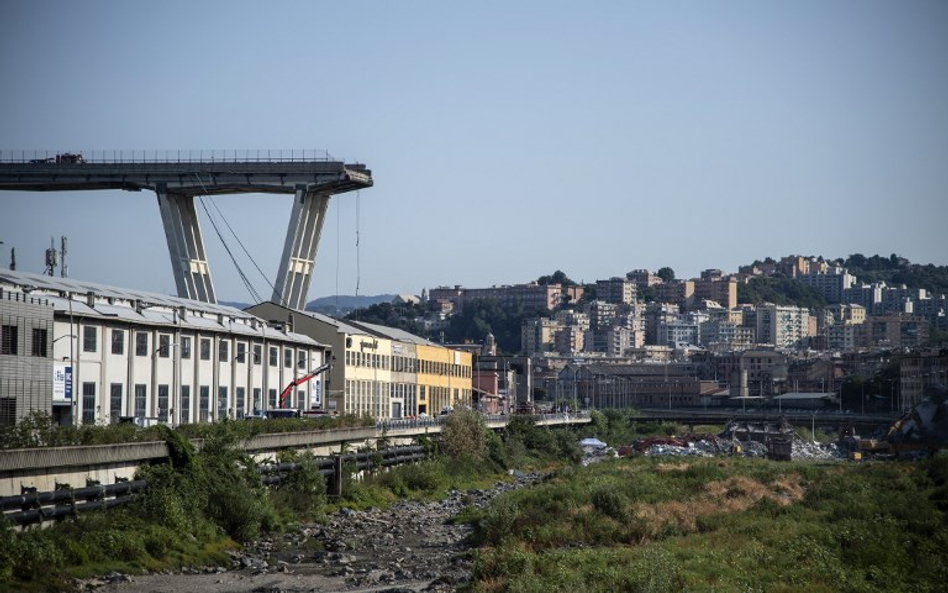 Genua: Może runąć pozostała część wiaduktu