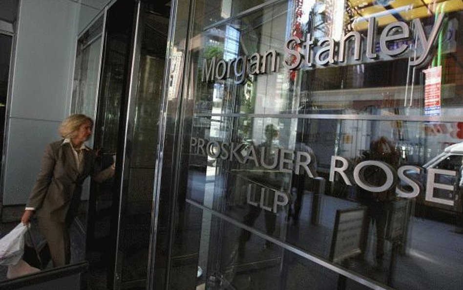 Zysk Morgan Stanley wzrósł o 35 proc. w IV kw. 2010 r.