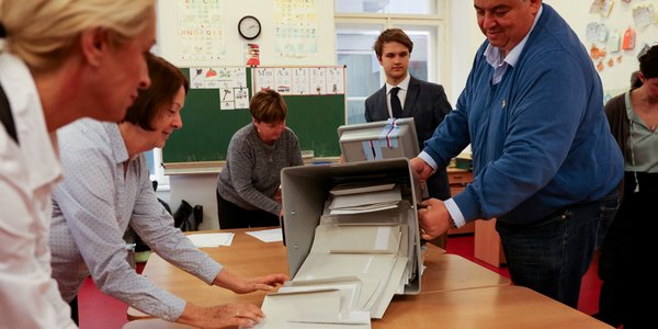 Wybory w Czechach. Zakończyło się głosowanie, partia Andreja Babiša prowadzi