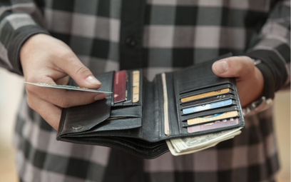 Sam sumuj wydatki, żeby nie stracić karty kredytowej
