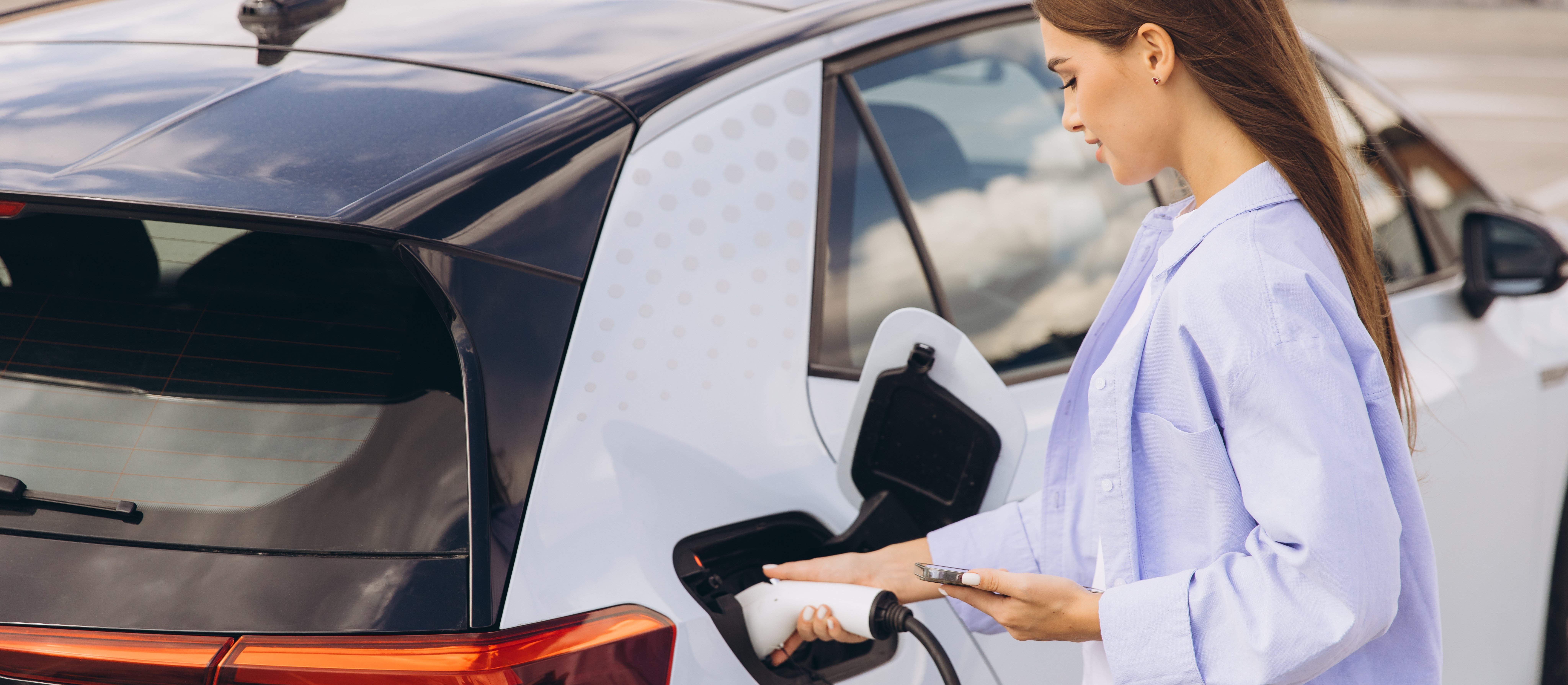 Giełdowe spółki rozbudowują sieci ładowarek