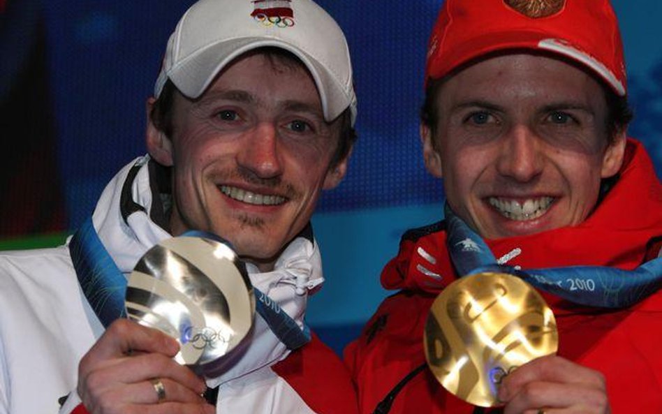 Adam Małysz i Simon Ammann - bohaterowie olimpijskich skoczni