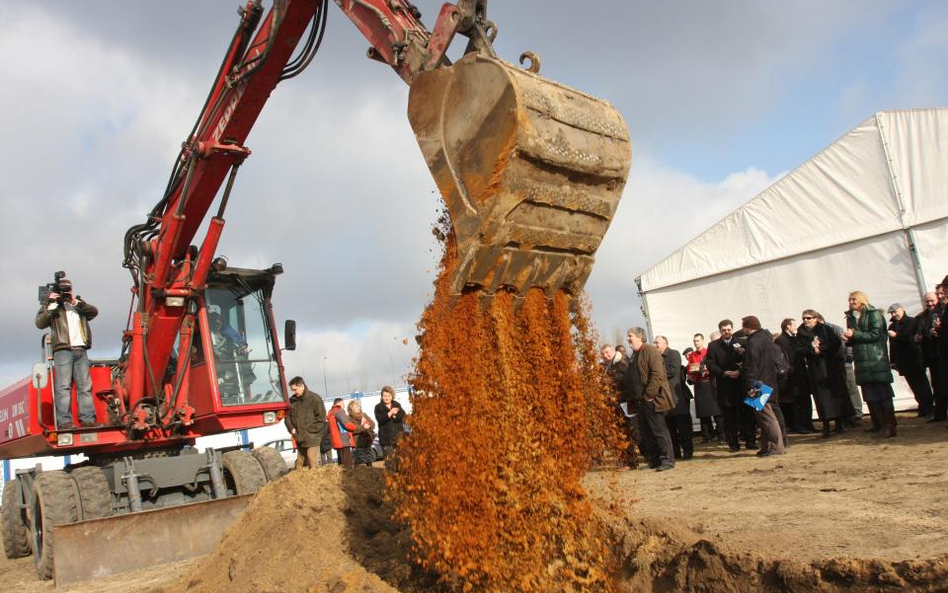 PAIZ podpisał z inwestorami umowy na 7,5 miliarda złotych