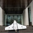Rosyjski dron wystawiony przed MSZ Mołdawii w czasie, gdy do siedziby resortu dyplomacji wezwano ros