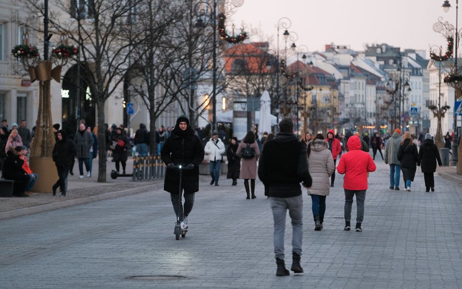 Firmy walczą z kryzysem i o utrzymanie etatów