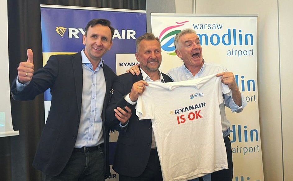 Jest nowa umowa Ryanaira z Modlinem. Przewoźnik zapowiada 25 nowych tras