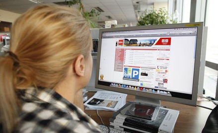 Przy zakupie biletu lotniczego przez Internet, składniki ceny powinny być wyraźnie określone
