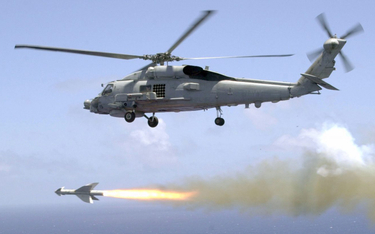 Odpalenie pocisku AGM-119B ze śmigłowca Seahawk. Fot. US Navy/Mate 2nd Class Lisa Aman.
