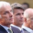 Matthias Mueller, prezes Volkswagena, Harald Krueger, prezes BMW i Dieter Zetsche, prezes Daimlera